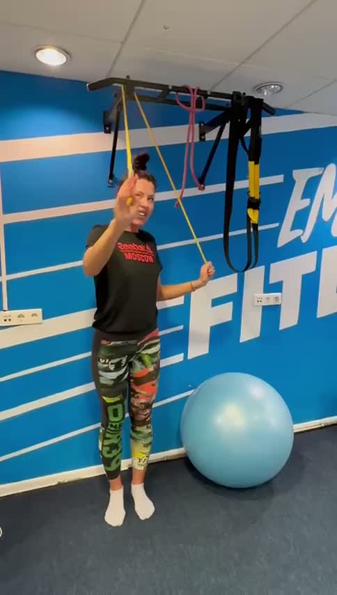 Видеоотзыв клиентки студии FITLIT